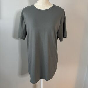 Cuts Clothing Men’s‎ Curve Hem Gray Stretch Tee T-Shirt Sz L